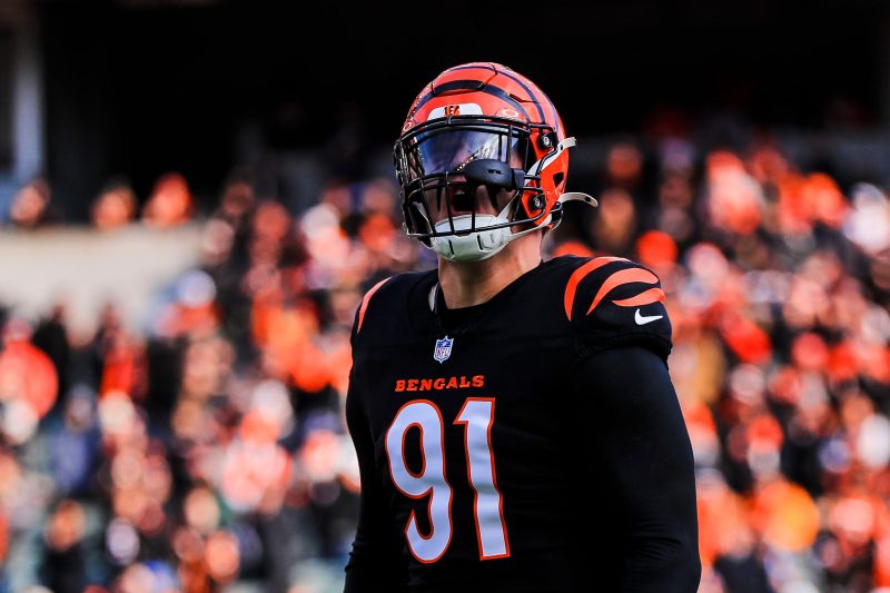 Trey Hendrickson’s Bengals deal winners, losers: Who has edge?