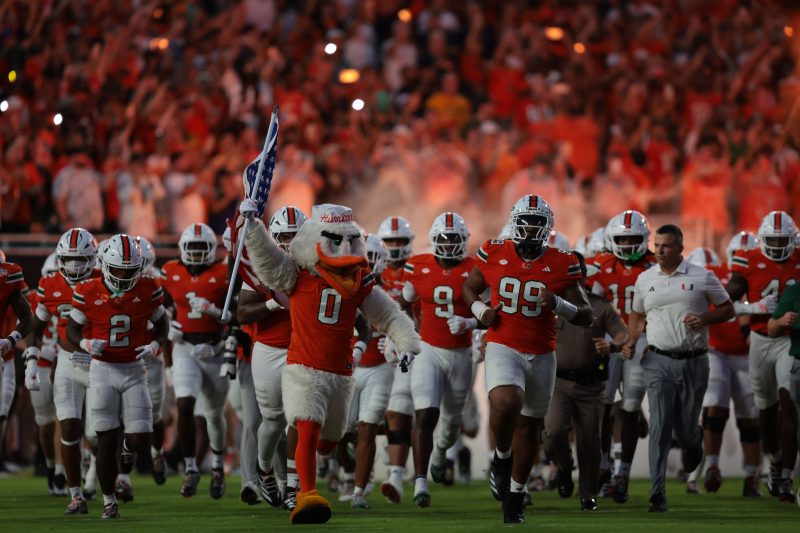 Miami’s CJ Daniels makes highlight touchdown grab: Social media reacts