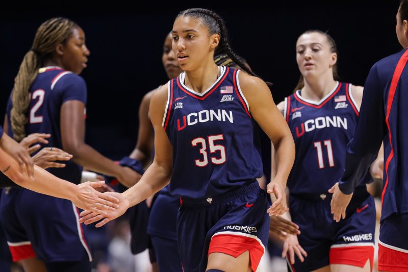 UConn routs USF in women’s basketball to stay unbeaten: Highlights