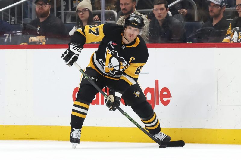Crosby passes Lemieux for most points in Pittsburgh Penguins history