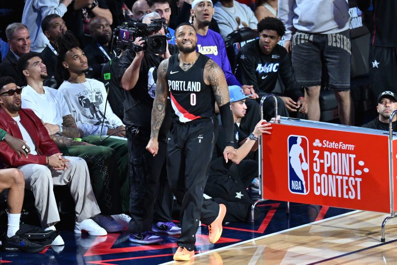 Damian Lillard makes dramatic return, history with 3-point contest win